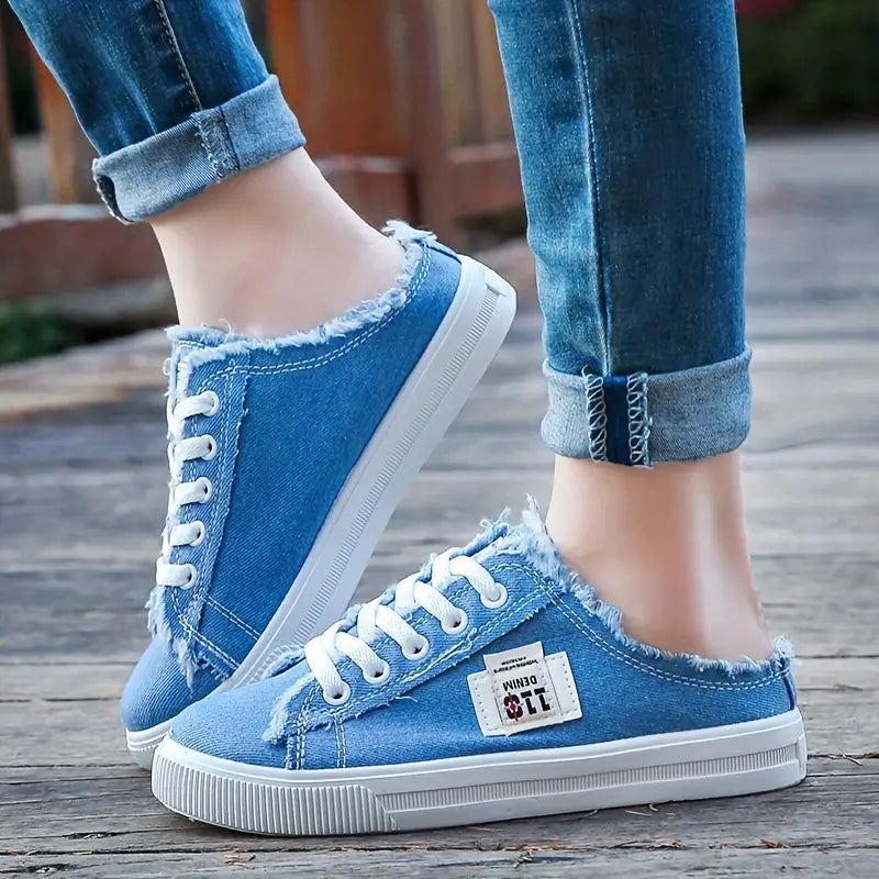 Women's Low-Top Sneakers - Trendy