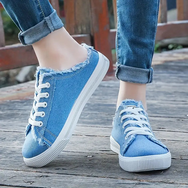 Women's Low-Top Sneakers - Trendy